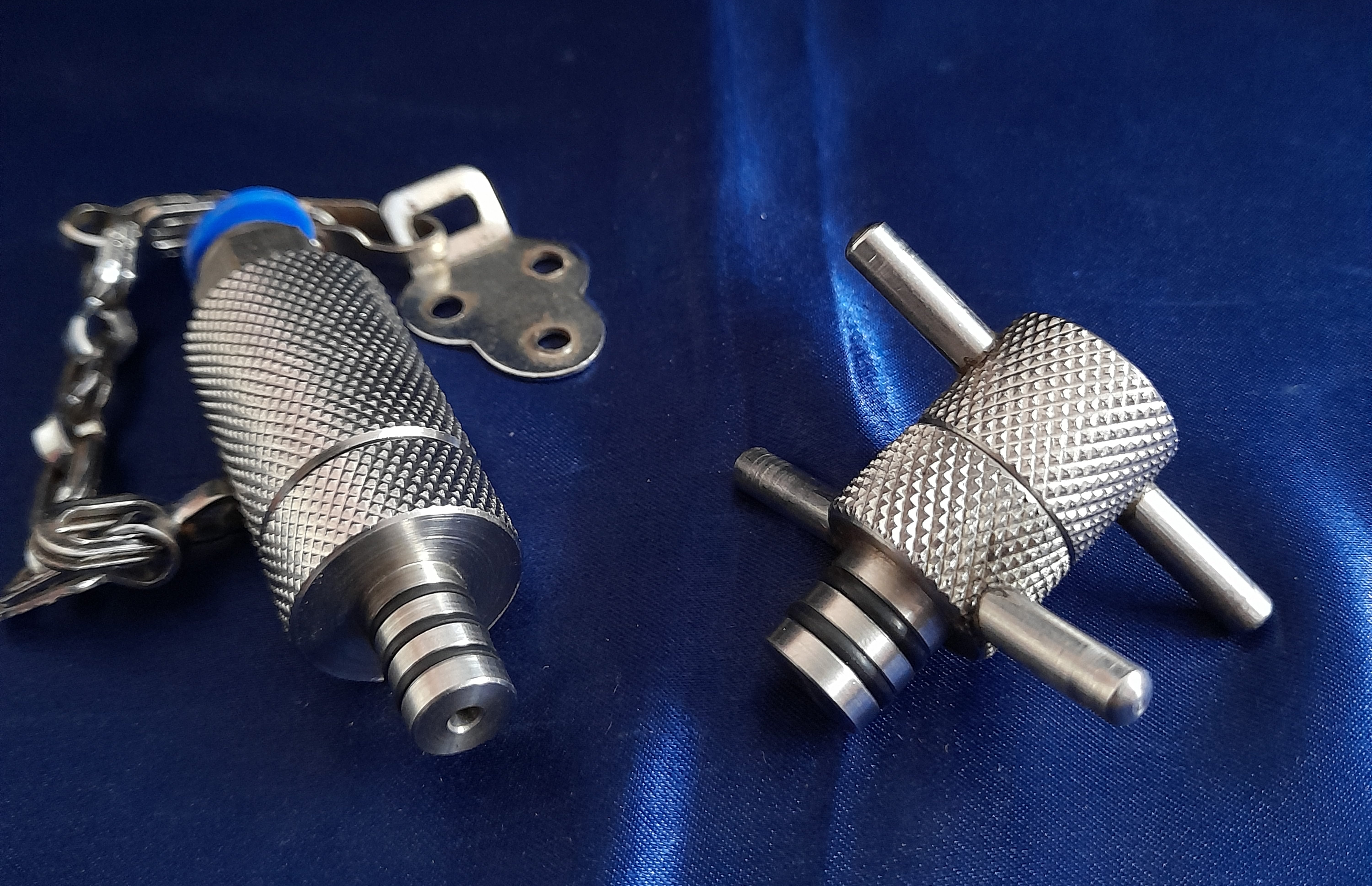 Half Twist Couplers